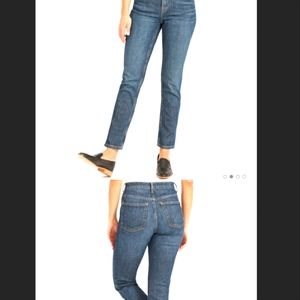 Everlane The Cheeky Straight Leg Jeans. Size 25 Cropped.